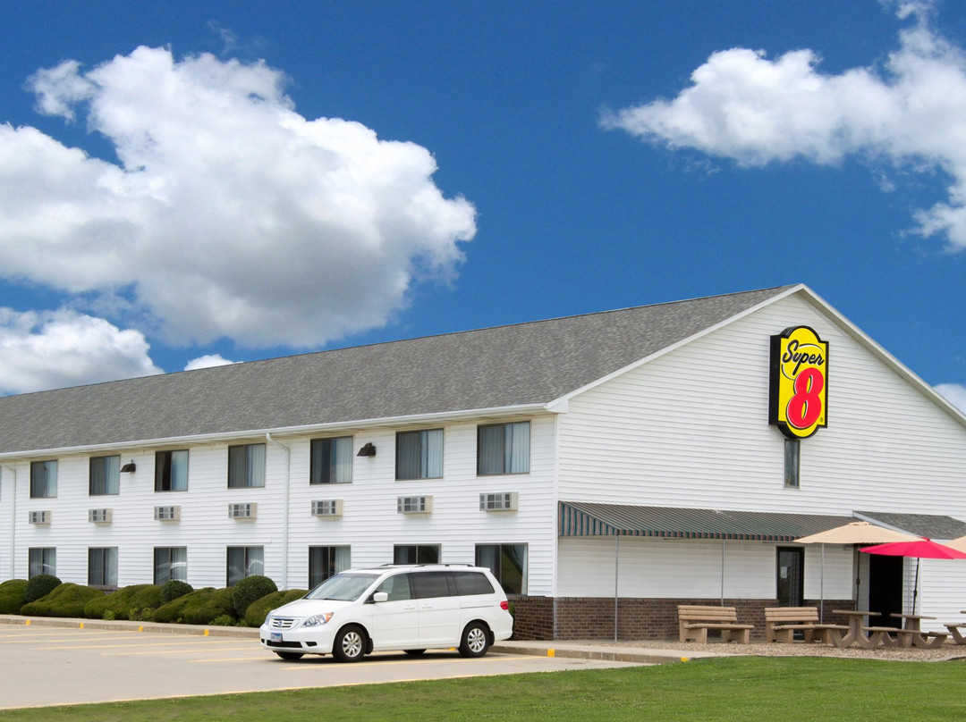 Super 8 by Wyndham Bethany MO主图