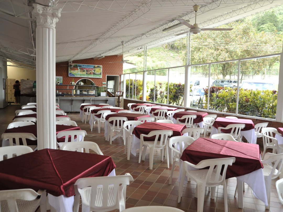 Hotel Termales Santa Monica主图