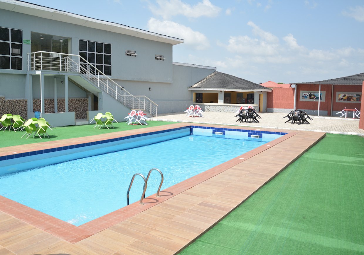 Mitros Residences-泳池