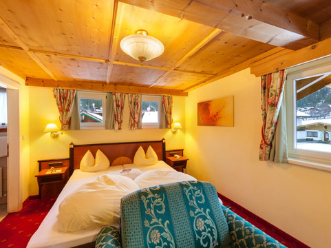 Hotel Kristall主图