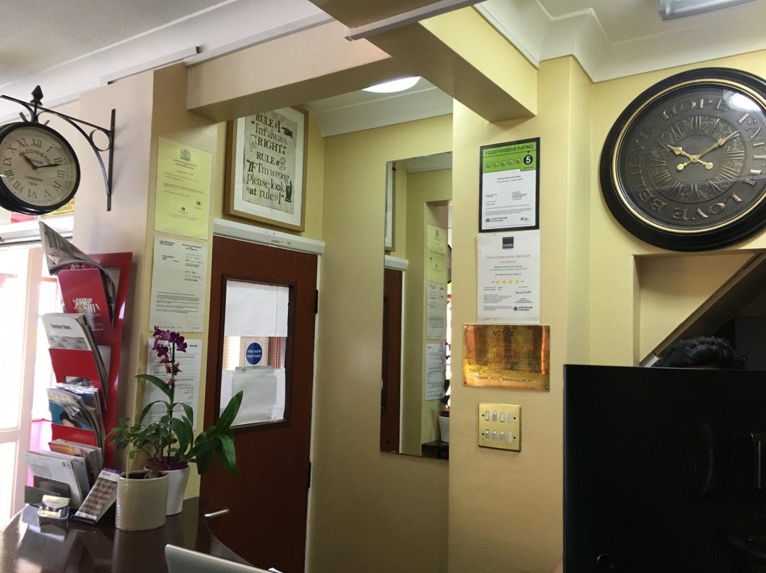 希斯罗宫酒店主图