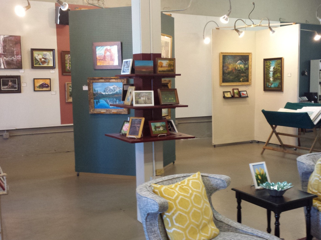 The PAPA Gallery-帕迪尤卡必去景点