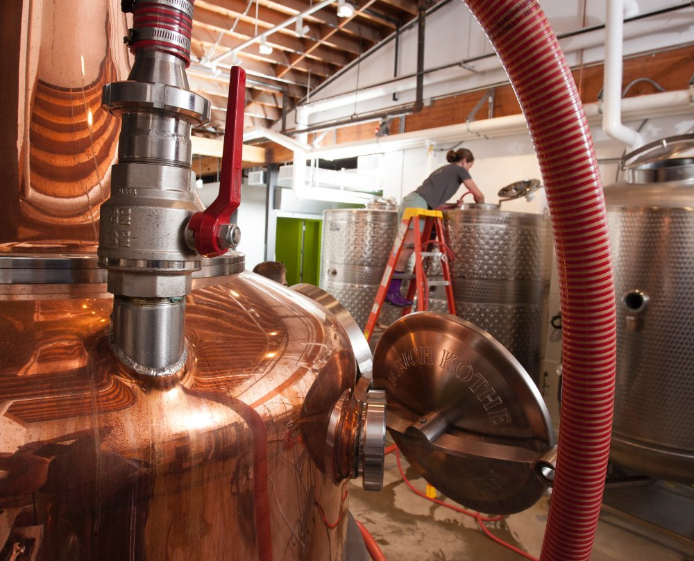 Scratch Distillery-埃德蒙兹必去景点