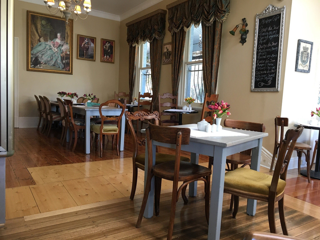 Latrobe餐馆和美食-Madame M cafe
