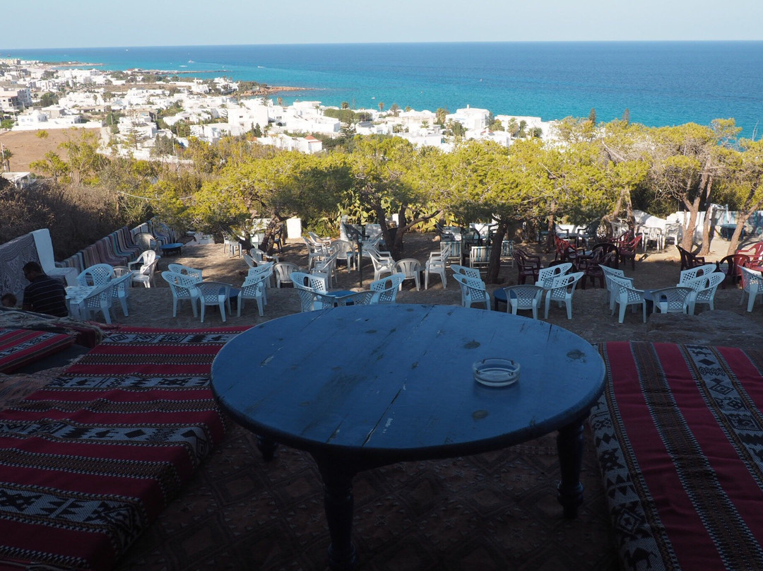 El Haouaria餐馆和美食-Café du Fort