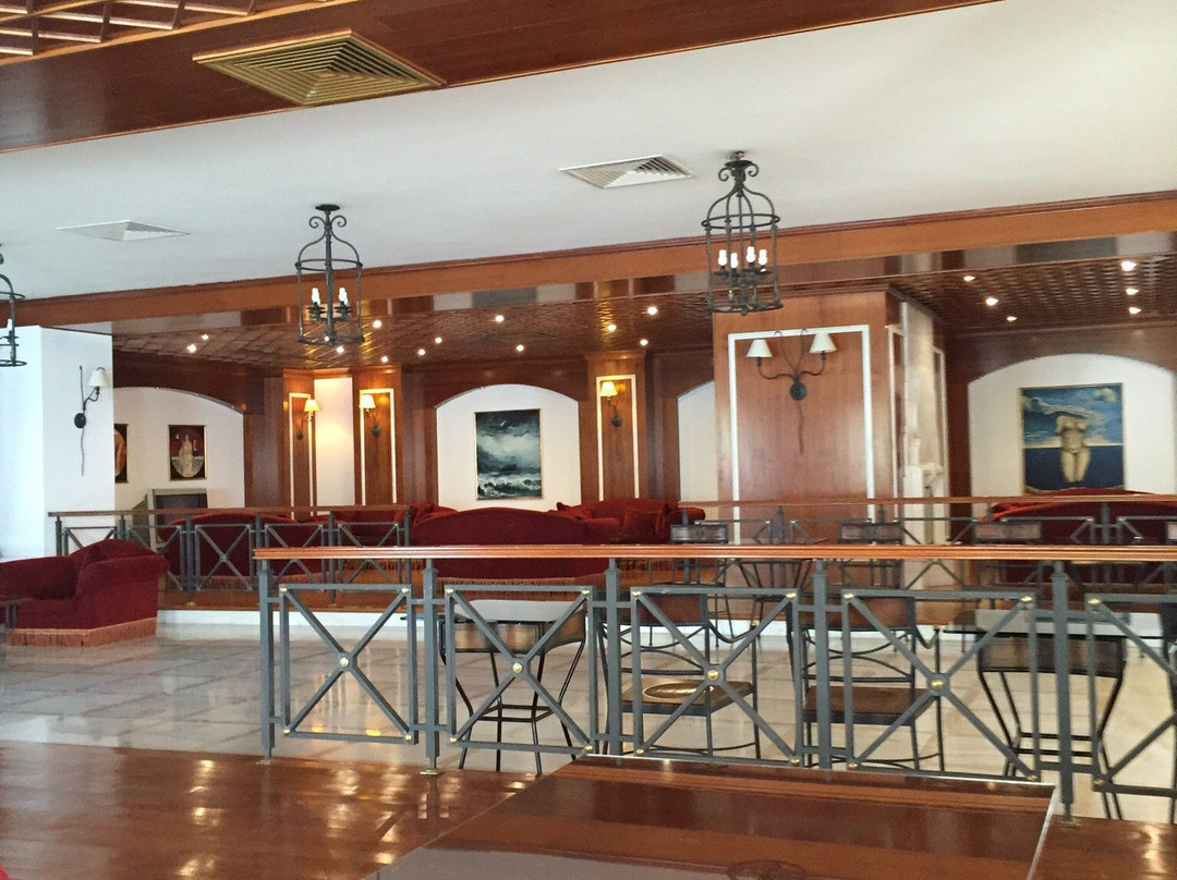 加里尼酒店
