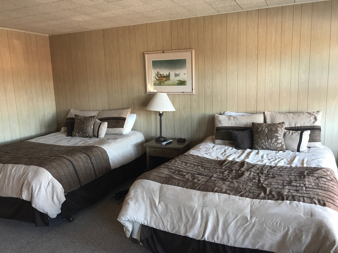 Minnetonka Resort & Thunderbird Gifts