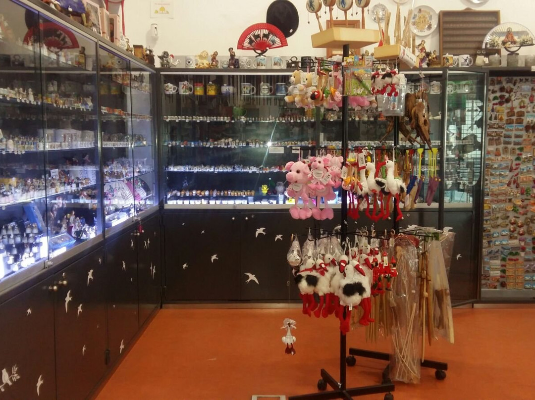 Casar de Caceres旅游景点-Souvenirs MBF Colecciones