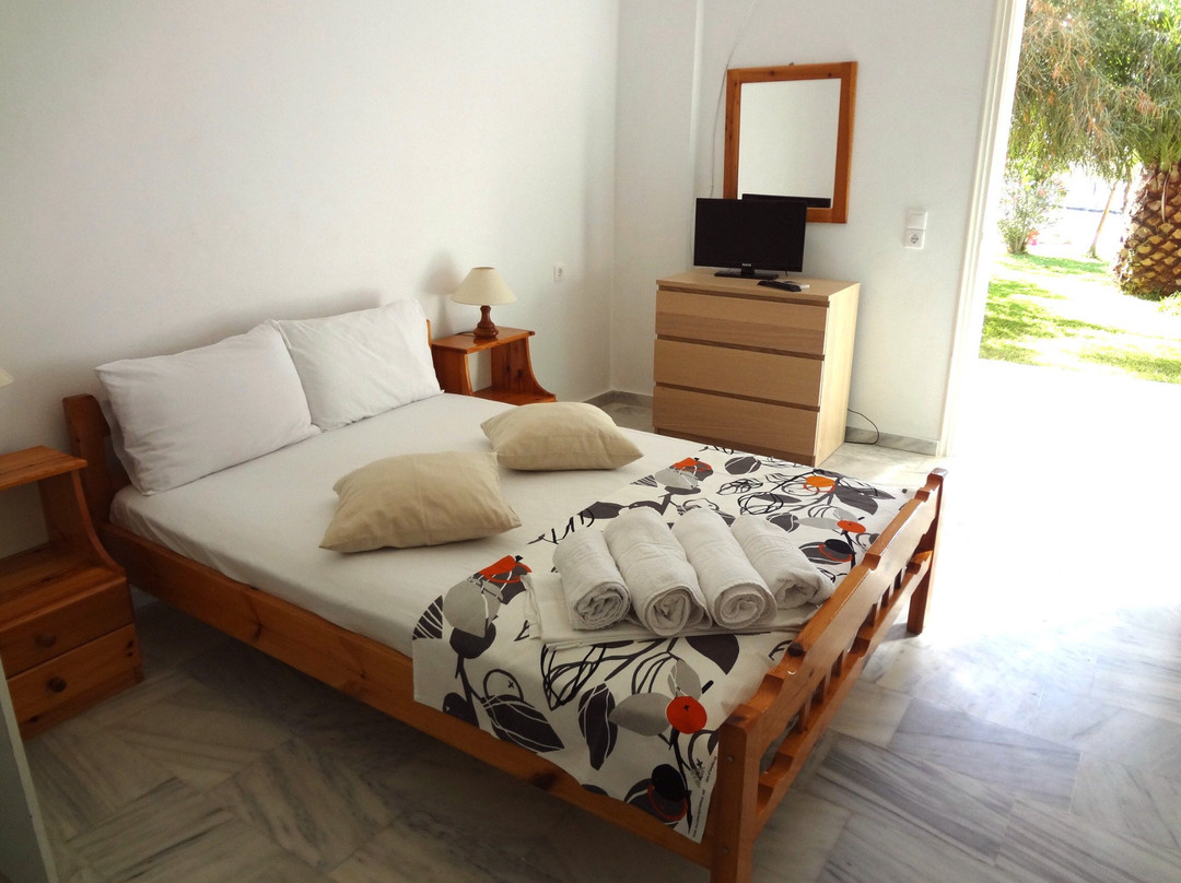 Lazaris Apartments