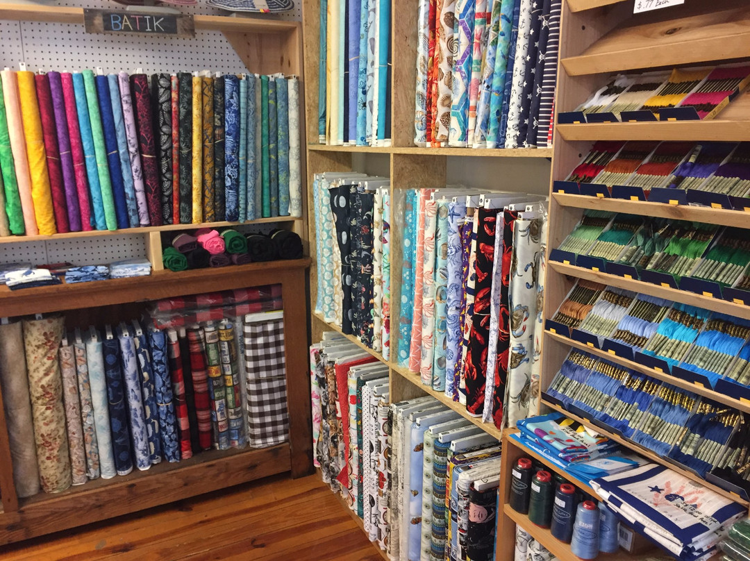 Outer Banks Antiques & More景点图片