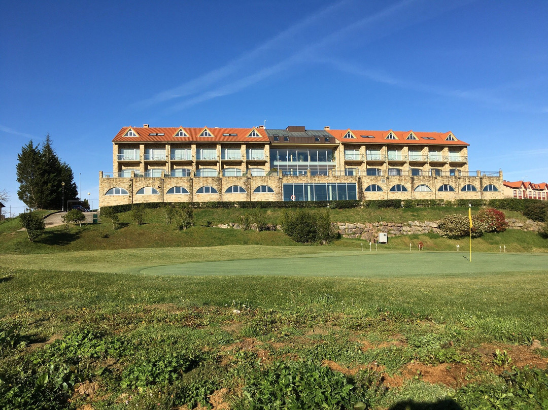 Rovacias Golf Comillas景点图片