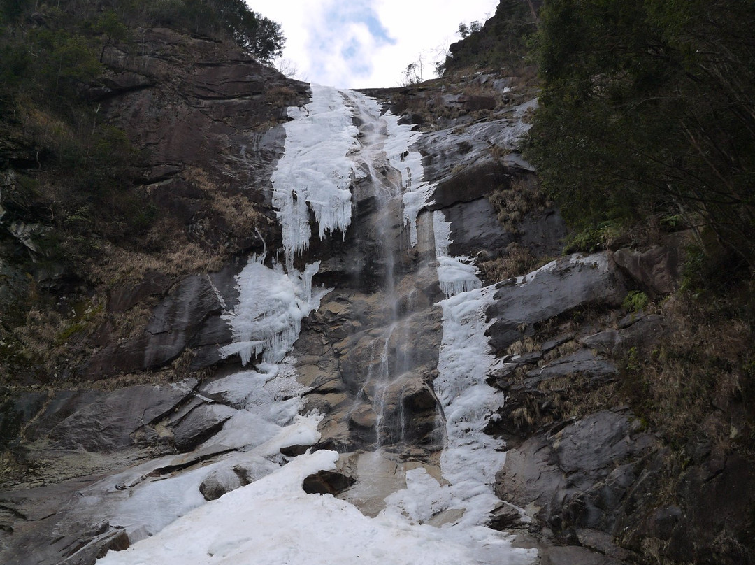 Ochimizu Falls-延冈市必去景点