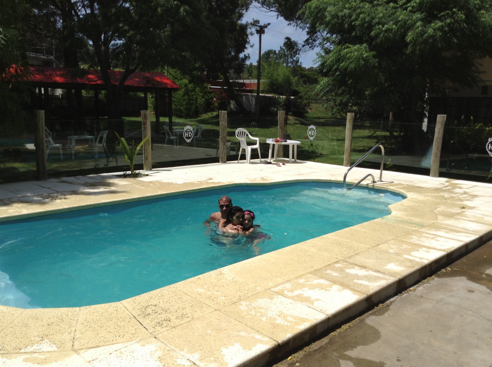 Hotel La Ballena-泳池