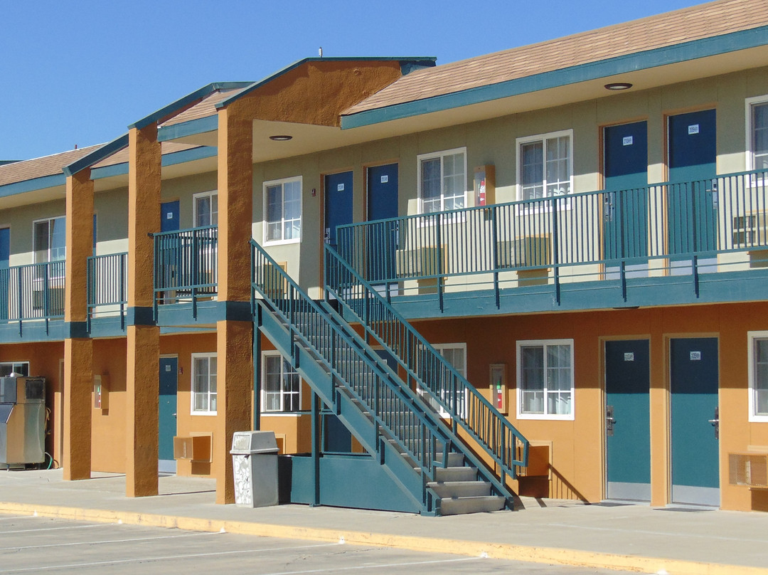 Corcoran Country Inn主图