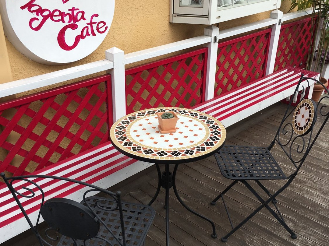 マゼンタカフェ