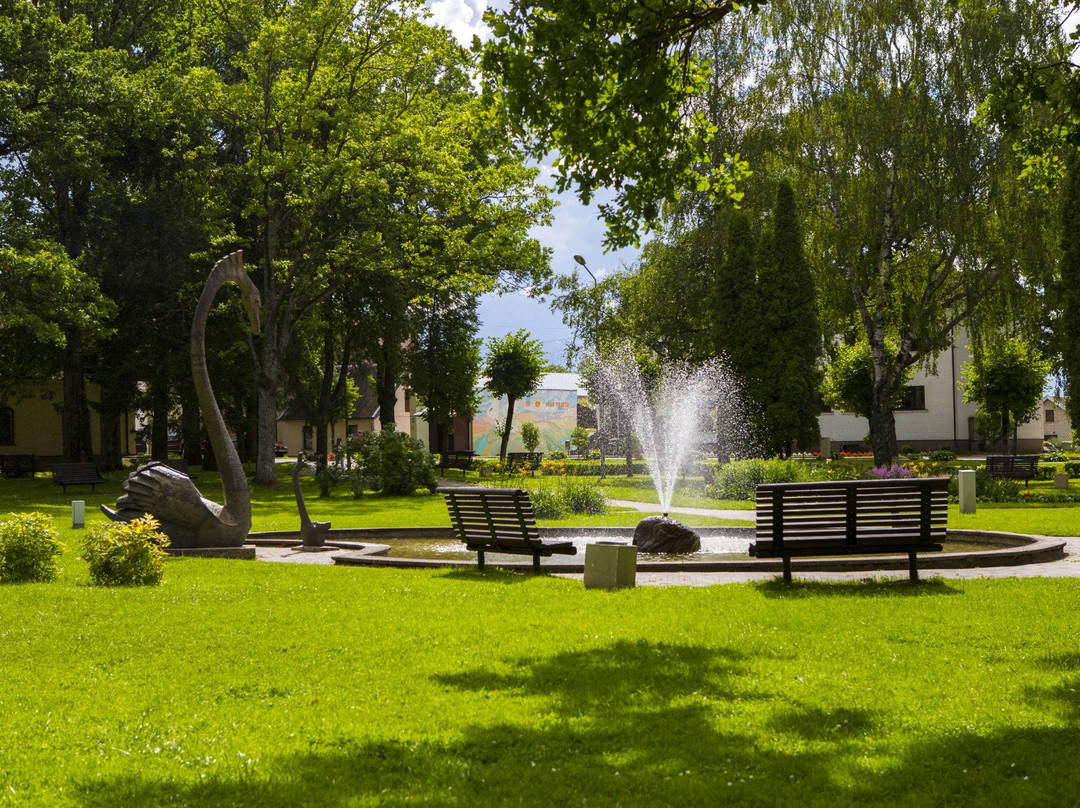 Gulbene旅游景点-Youth Park with the Sculptures of Swans