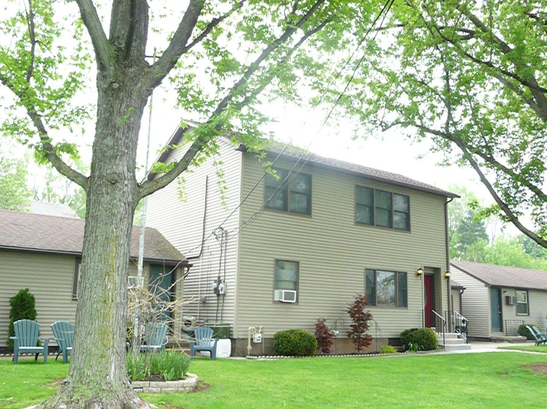 Riverside Motel主图