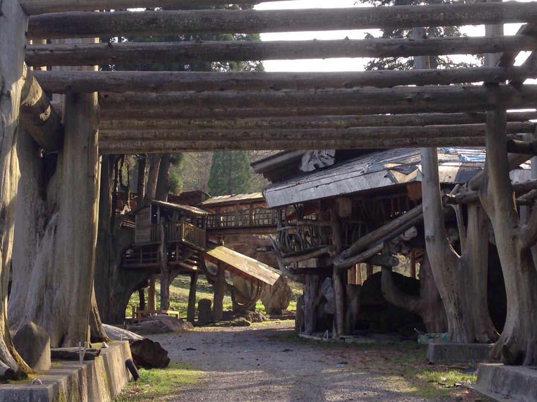 Takamori Tree House景点图片