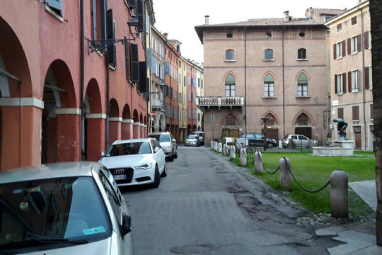 Piazzetta San Giacomo-摩德纳必去景点