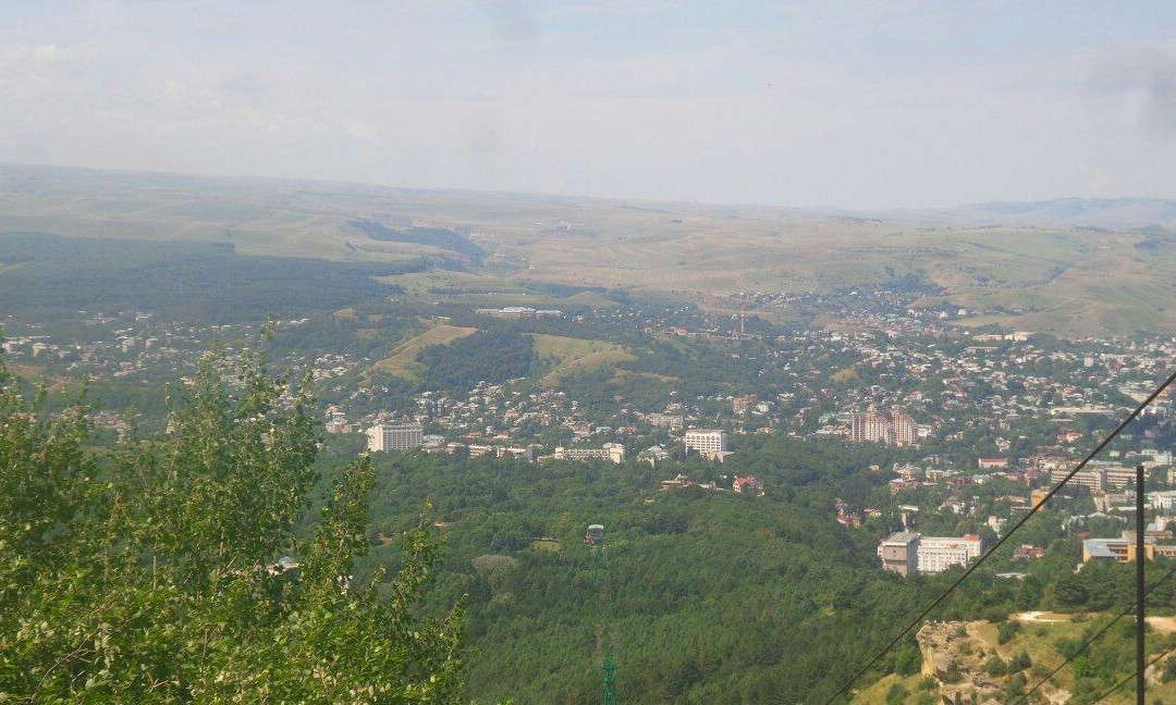 Verkhnyaya Baza Sport Training Center景点图片
