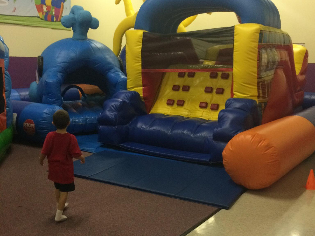 Jumpin Jack’s Inflatable Playland & Party Center-Hatfield必去景点