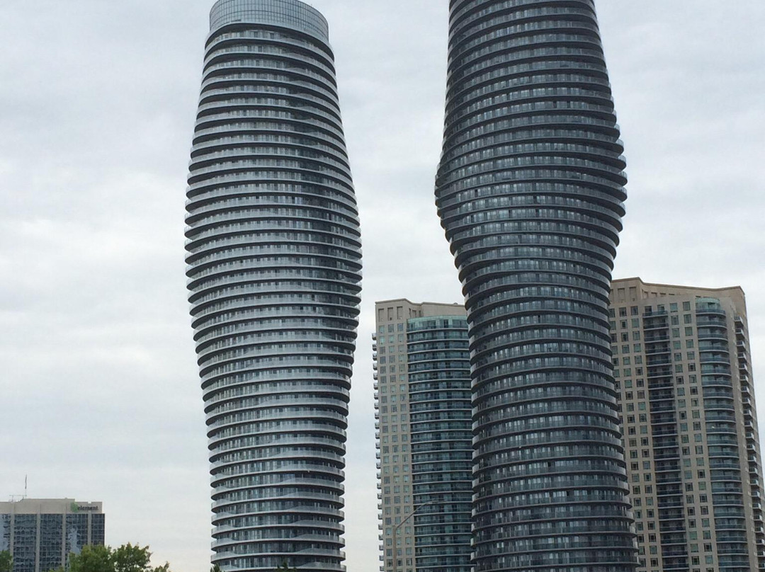 Absolute World Towers-米西索加必去景点