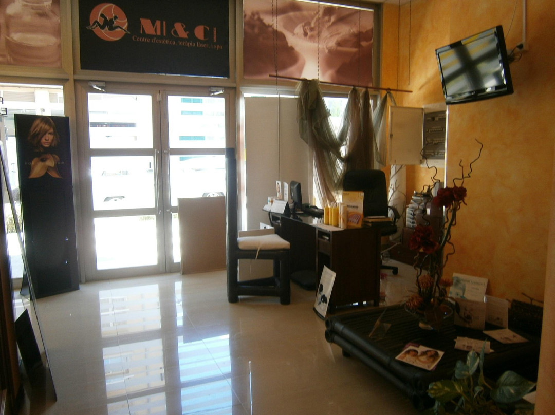 M&C Centro de Estetica y Peluqueria-Alcudia必去景点