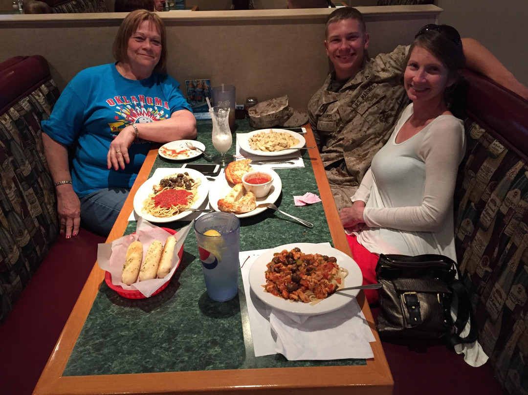 Cadiz餐馆和美食-Di'Carlos Italian Cafe