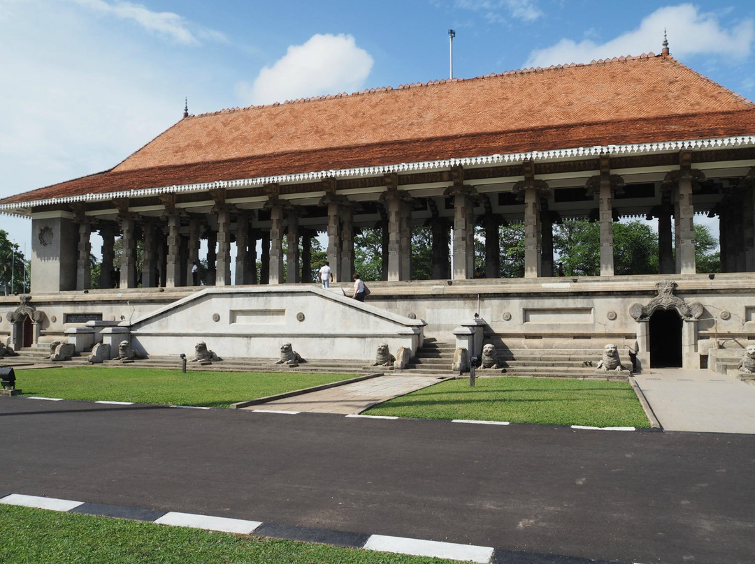 Independence Memorial Hall-科伦坡必去景点