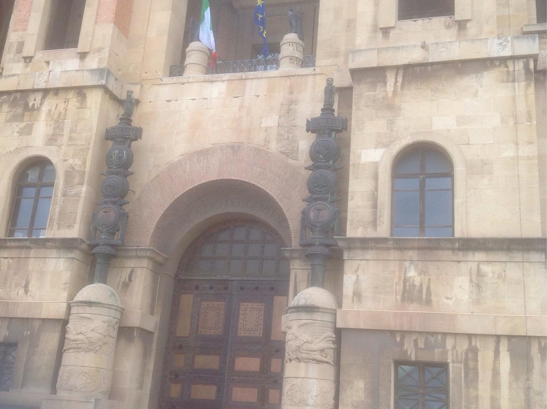 Palazzo del Governo-塔兰托必去景点