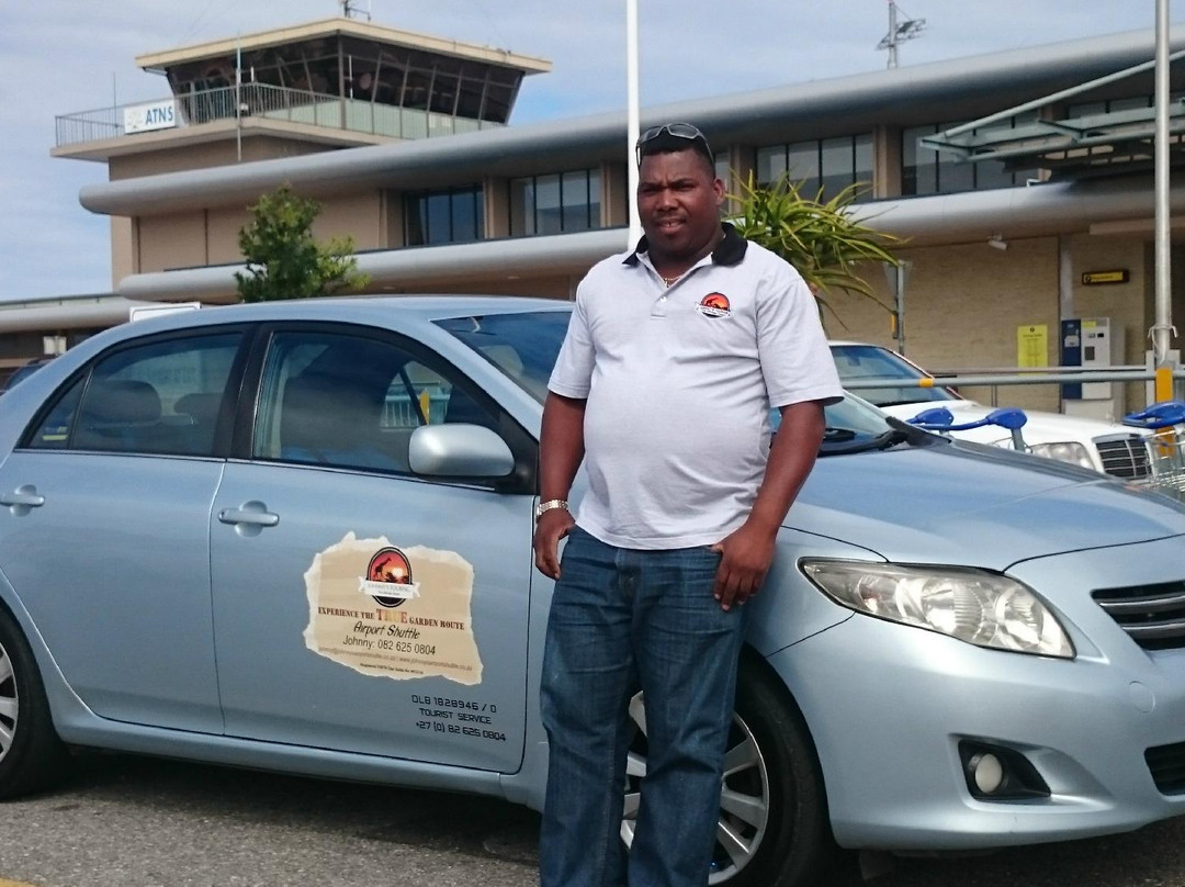 Johnny's Airport Shuttle-克尼斯纳必去景点