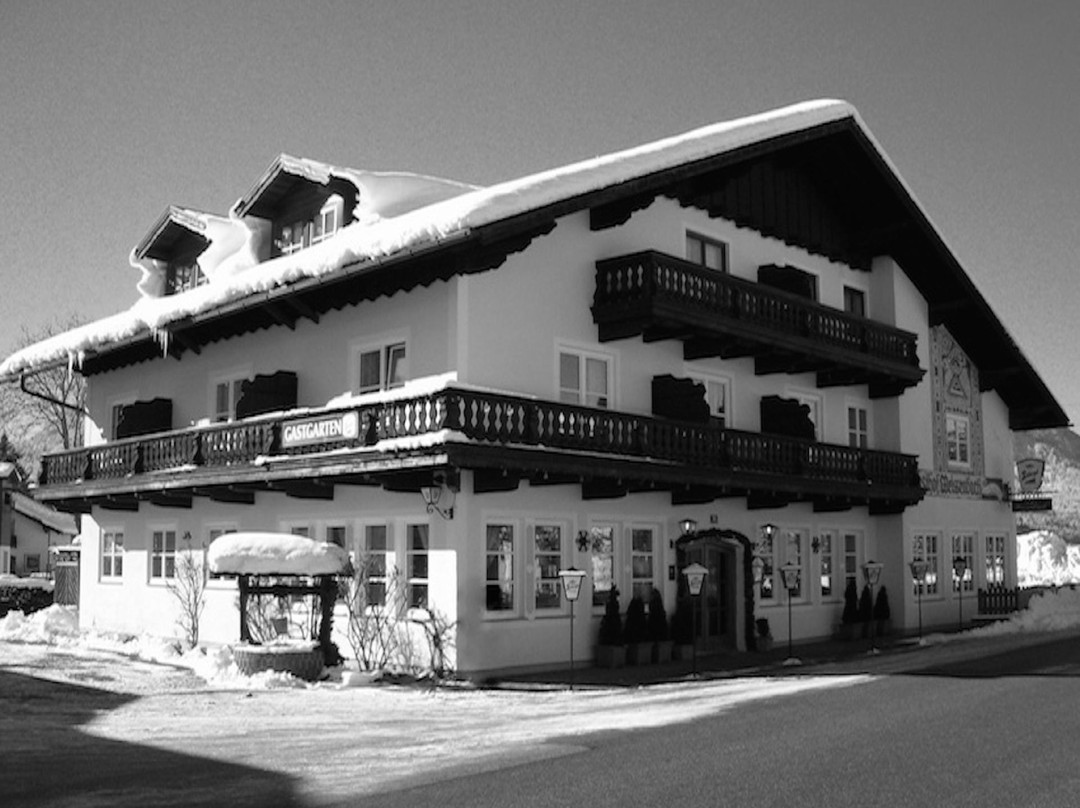 Strobl酒店住宿-Landgasthof Weissenbach