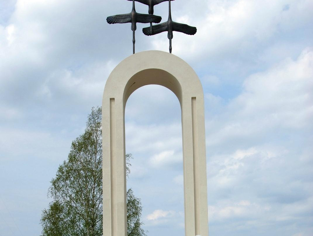 Memorial Cranes景点图片