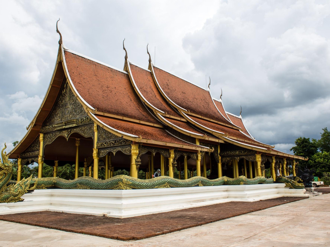 Sirindhorn Wararam Phu Prao Temple (Wat Phu Prao)景点图片