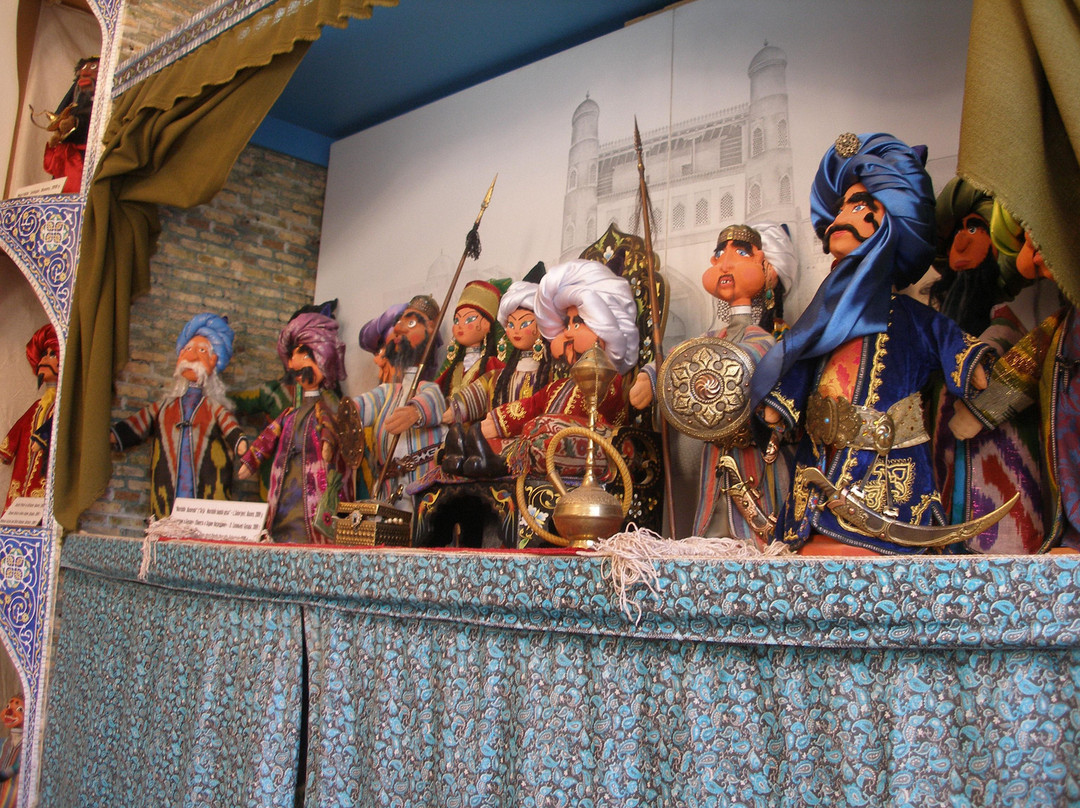 English-speaking Puppet Theater-布哈拉必去景点