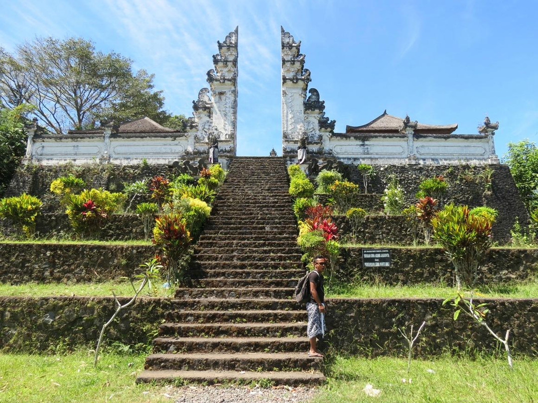 Lempuyang寺-阿邦岛必去景点