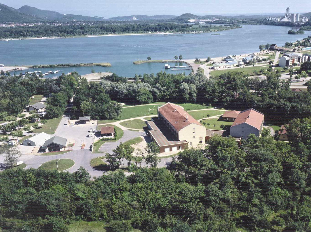 Hotel Centre Vallee Bleue主图