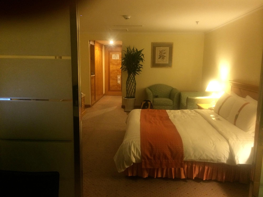 长峰假日酒店主图