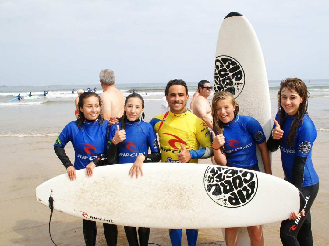 Tablas Surf School-希洪必去景点