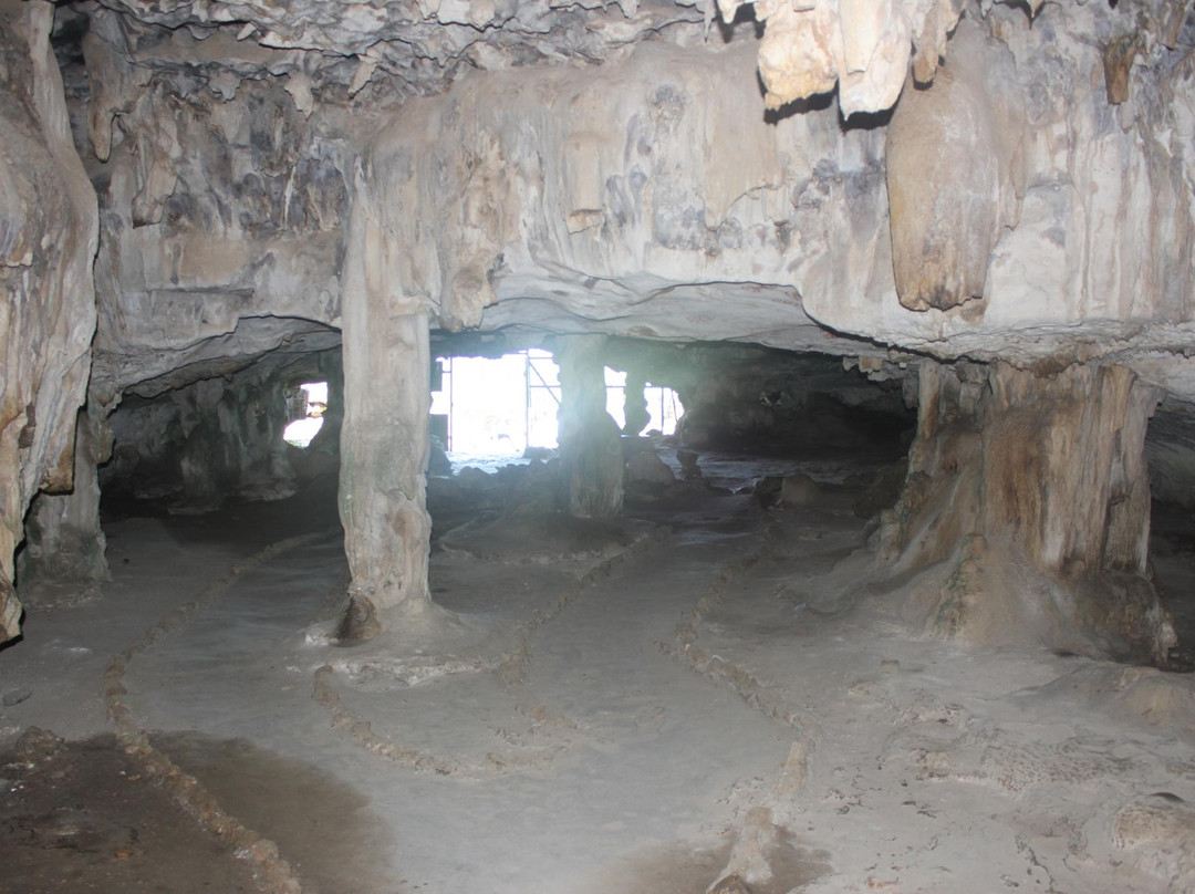 Fontein Cave景点图片