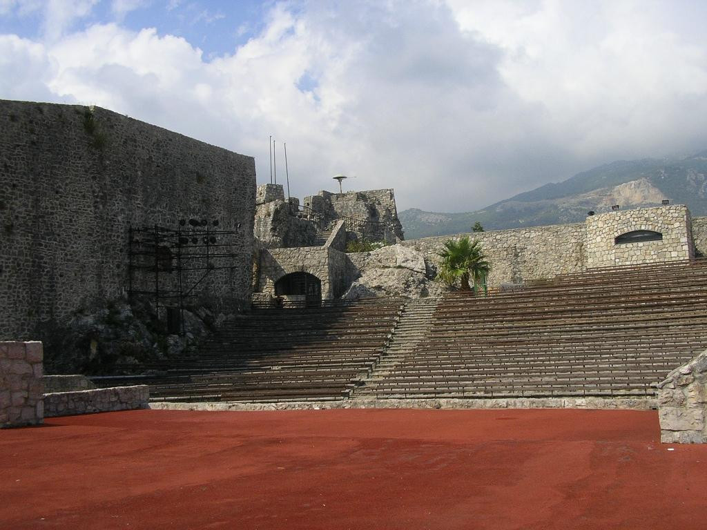Herceg Novi Theatre-赫尔采格诺维必去景点