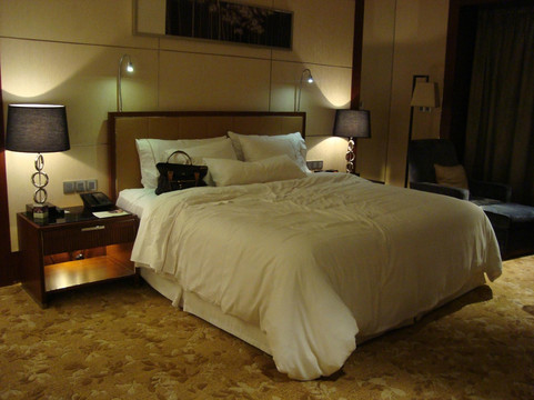 天津君隆威斯汀酒店主图