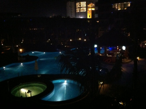 三亚半山半岛帆船港酒店主图