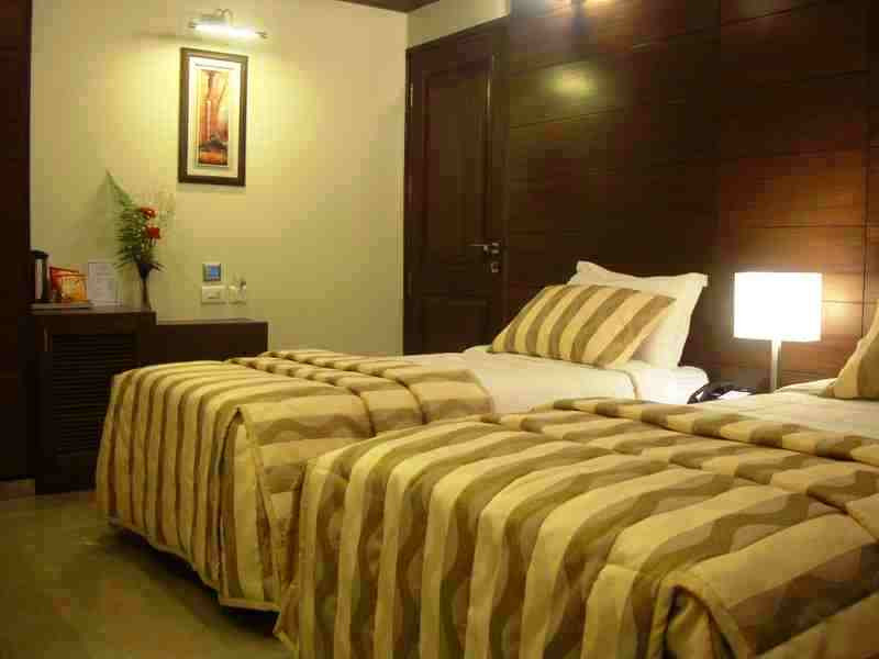 Imperial Hotel , Mohali主图