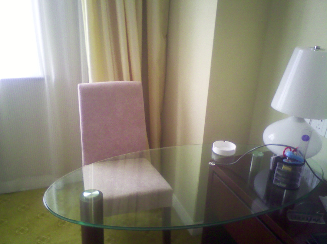 丽天大酒店主图