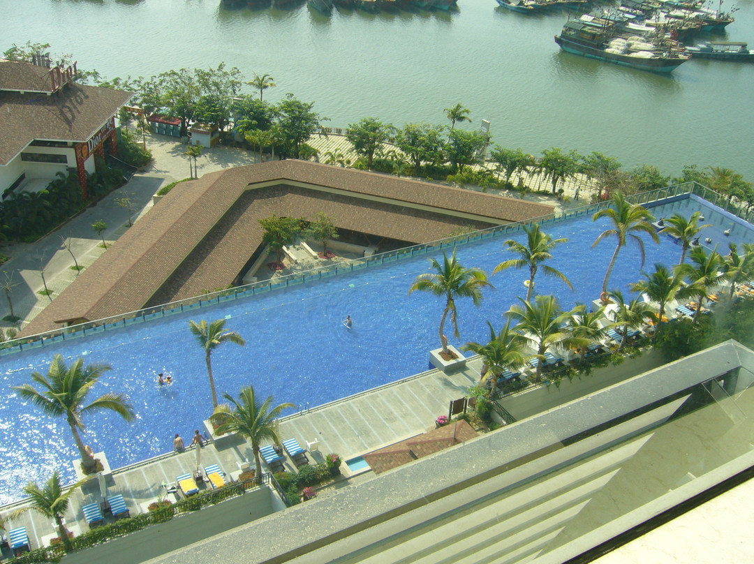 鸿洲埃德瑞度假酒店主图