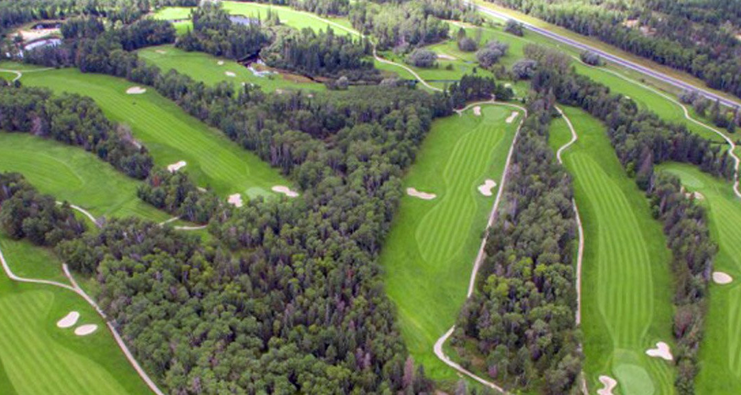 Falcon Lake Golf Course景点图片