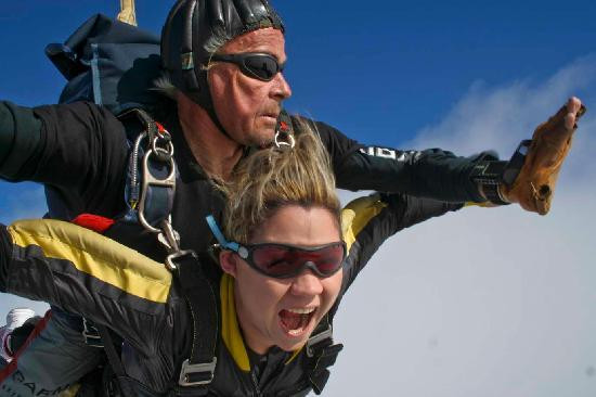 SkyDive Rustenburg / Rustenburg SkyDiving Club-鲁斯登堡必去景点