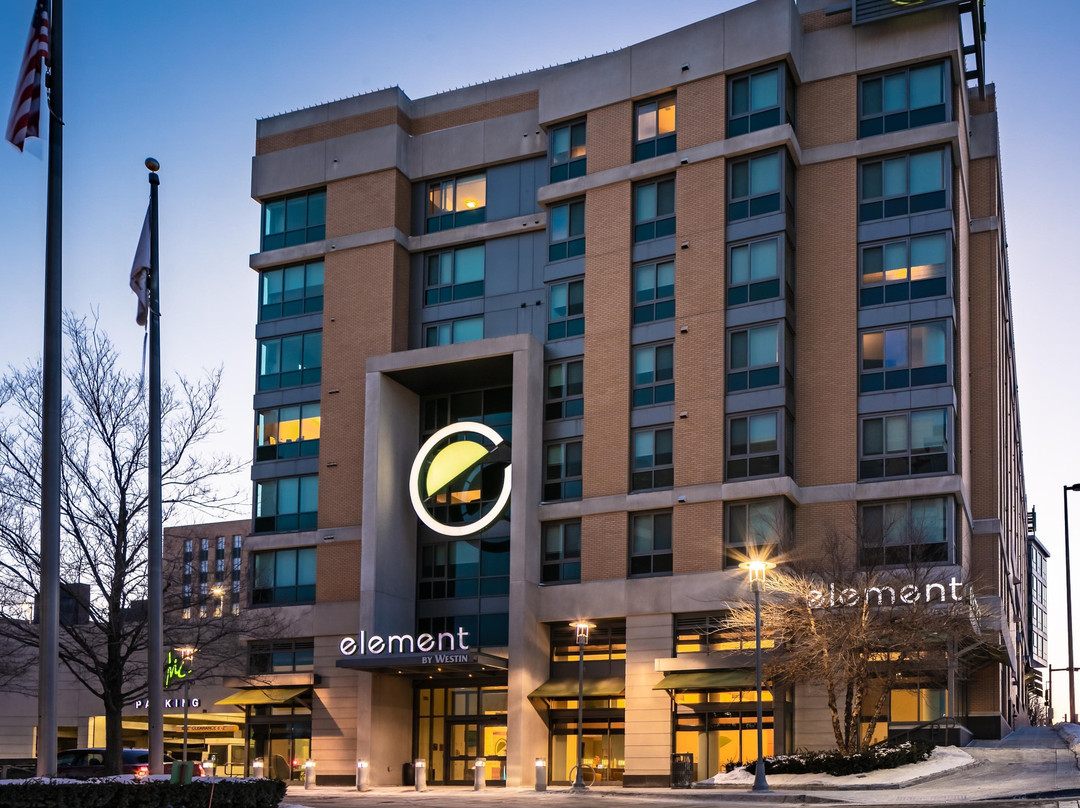 马哈城隧道元素酒店