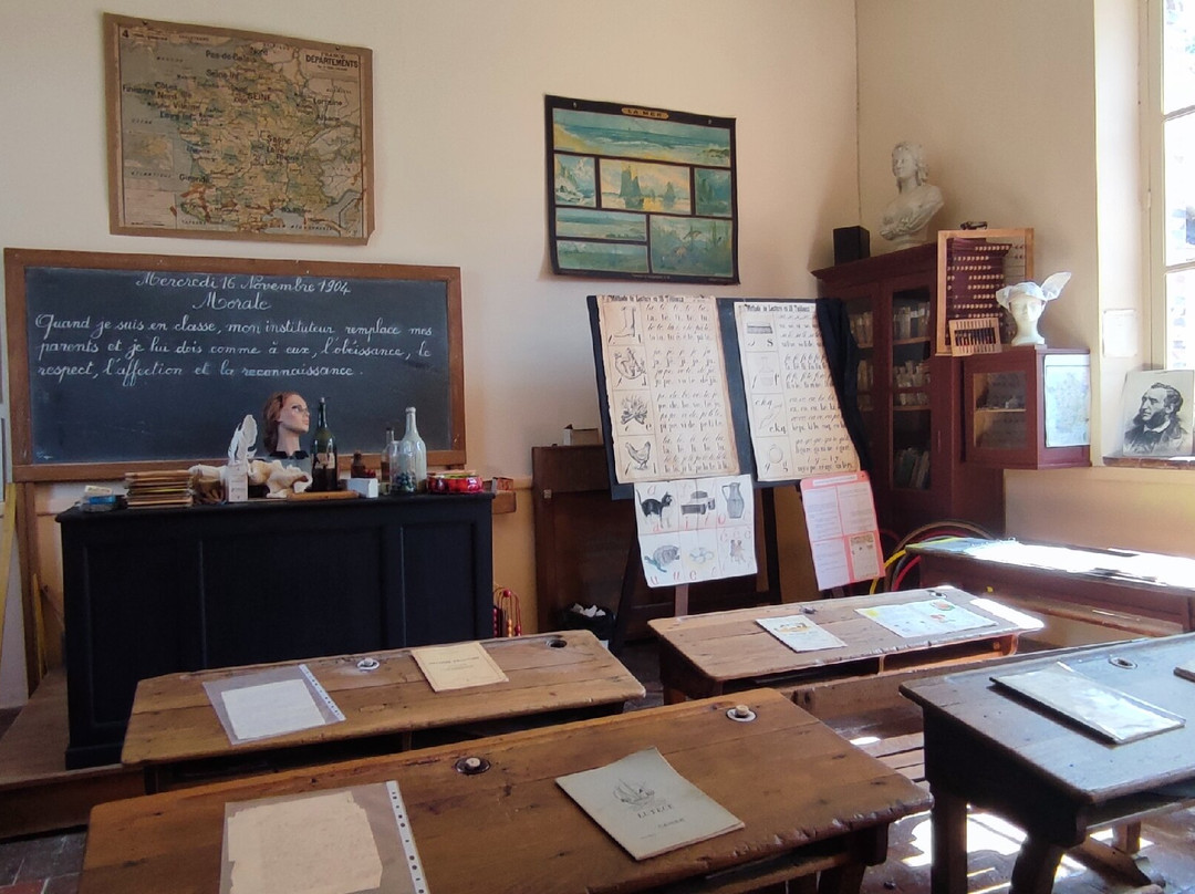Musee d'ecole d'Unverre景点图片